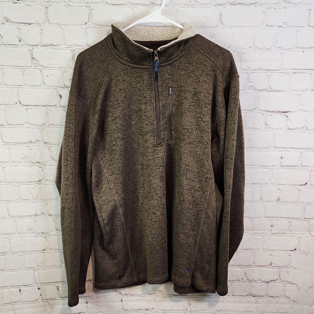 Men's Mountain Club zip-up fleece sweater, size XL